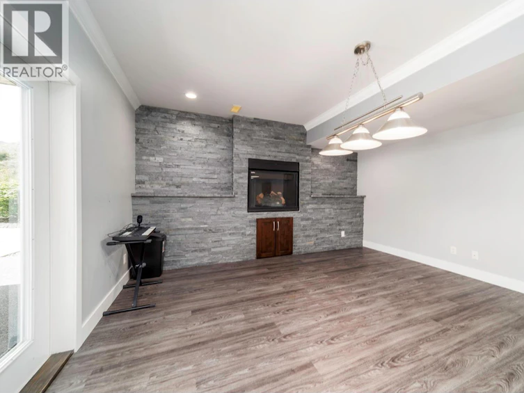 5037 Treadgold Court, Kelowna, BC, V1W 5B4 - 43