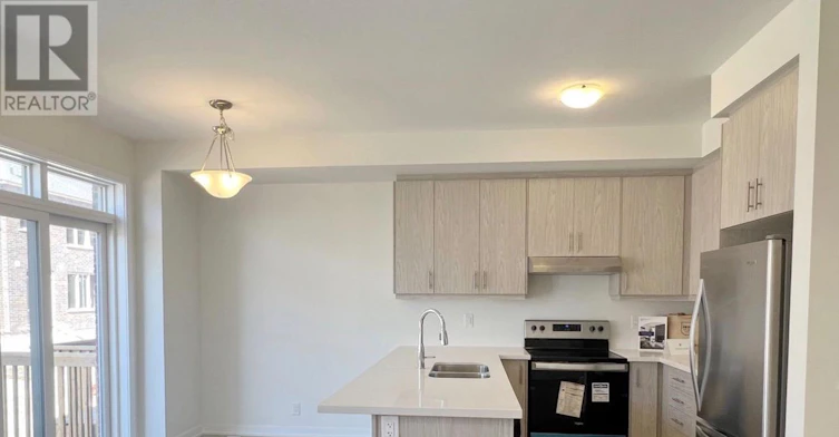 38 Harvey Bunker Crescent, Markham, ON, L6C 2A5 - 6