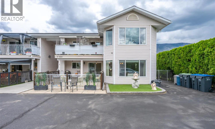 2-800 Merlot Avenue