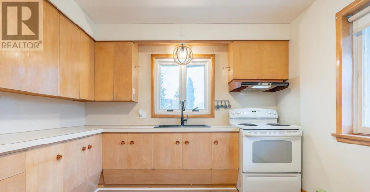394 William Street, Exeter, ON, N0M 1S2 - 2