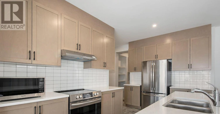 813 Crossgate Street, Manotick, ON, K2J 7E3 - 7
