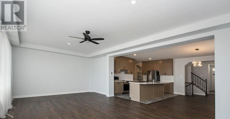 813 Crossgate Street, Manotick, ON, K2J 7E3 - 9