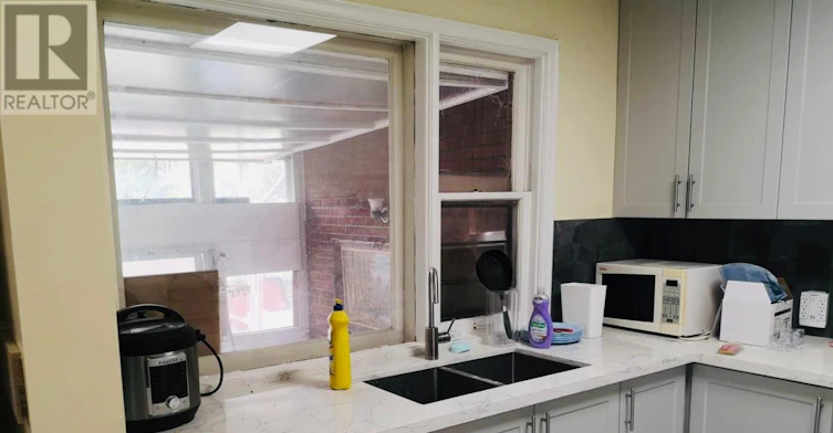 RM A-22 Ivordale Crescent, Toronto, ON, M1R 2W6 - 4