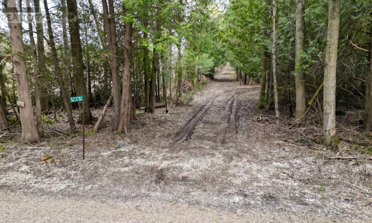 523782 12 Concession Road