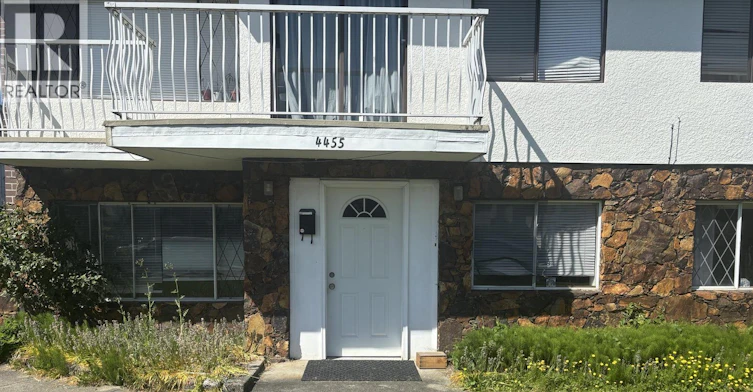 GARDEN-4455 Napier Street, Burnaby, BC, V5C 3H2 - 2