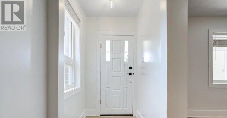 MAIN-24 Kenora Crescent, Toronto, ON, M6M 1C6 - 3