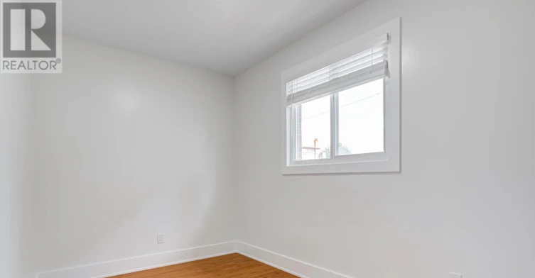 MAIN-24 Kenora Crescent, Toronto, ON, M6M 1C6 - 12