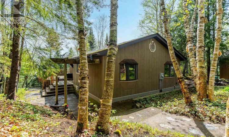 6213 Kennisis Lake Road