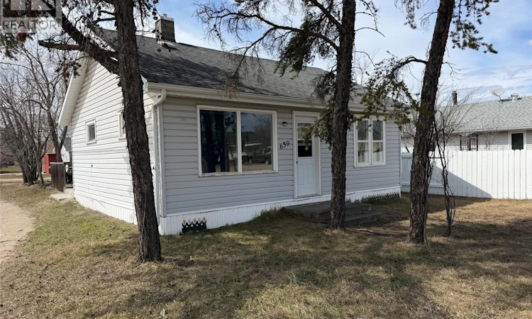 639 Albert Street
