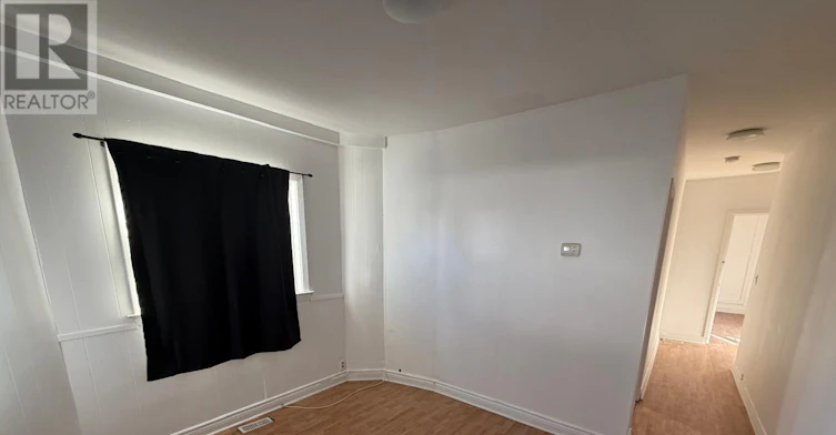 A-MAIN 515 Flr & Bsmt Warden Avenue, Toronto, ON, M1L 3Z2 - 3