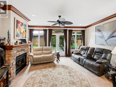 38-7200 Cottonwood Drive - 3