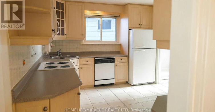 20 Hatchet Place, Toronto, ON, M1B 1C7 - 2