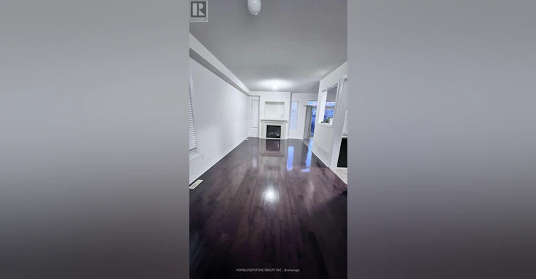 10 Brown Lane, Whitchurch-Stouffville, ON, L4A 0V2 - 2