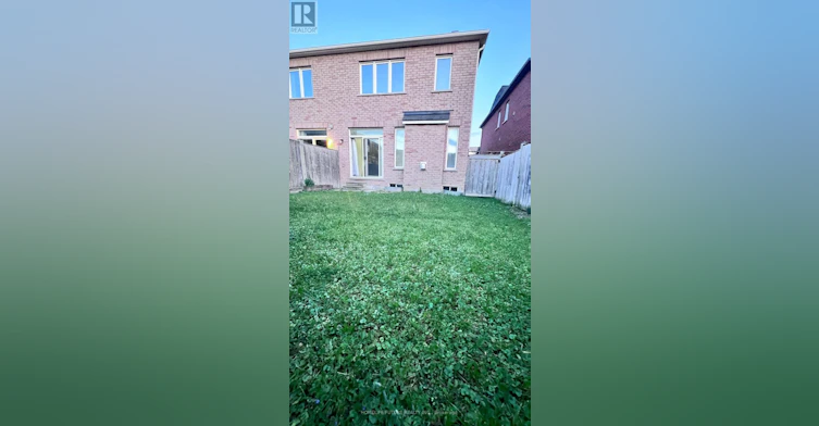 10 Brown Lane, Whitchurch-Stouffville, ON, L4A 0V2