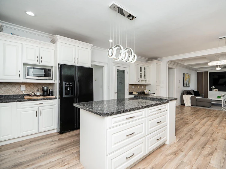12761 60a Avenue, Surrey, BC, V3X 0A1 - 10