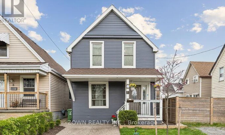 6 Albany Avenue