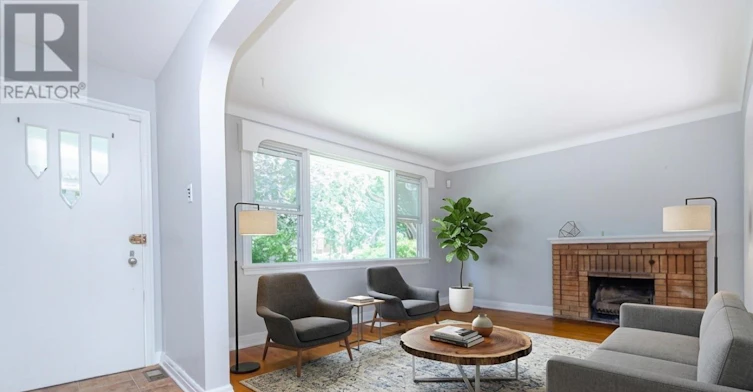 160 Mountbatten Avenue, Ottawa, ON, K1H 5V7 - 2