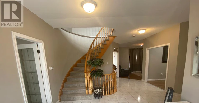 8 Cheltenham Road, Barrie, ON, L4M 6T2 - 11