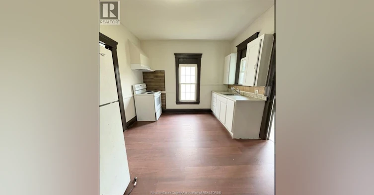1011 Windsor Avenue, Windsor, ON, N9A 1K3 - 8