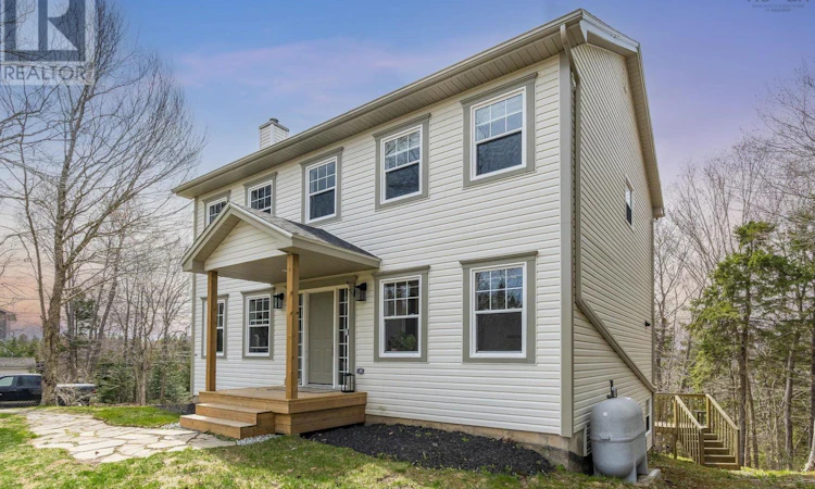 48 Gleneagles Drive