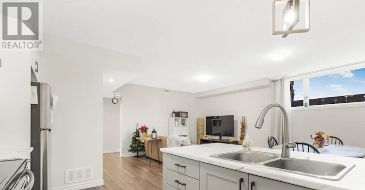 A-6 Maxime Court, Clarence-Rockland, ON, K0A 2A0 - 4