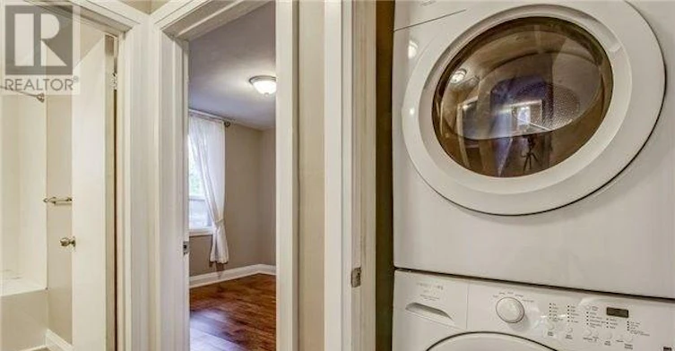 UPPER-1354 Augustine Drive, Burlington, ON, L7P 2M8 - 7