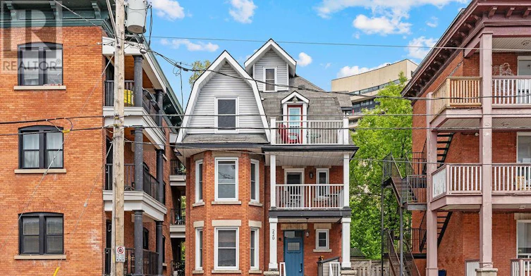 2-229 Charlotte Street, Ottawa, ON, K1N 8L1