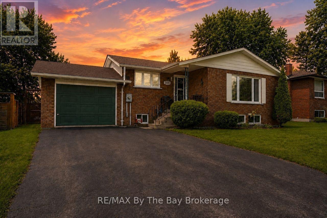 229 Datas Drive E, Clearview, ON, L0M 1S0