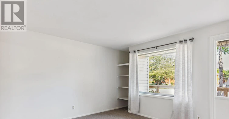 499 Krug Street, Kitchener, ON, N2B 1L2 - 9