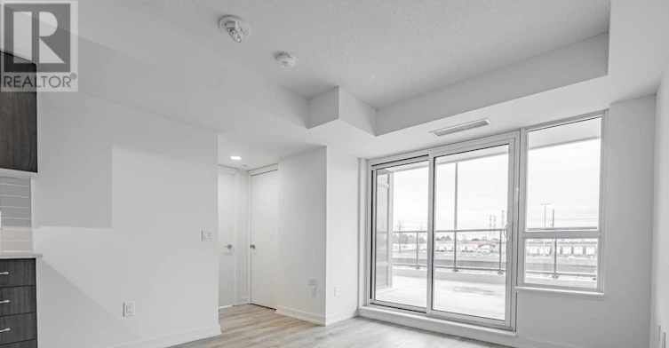 215-1455 Celebration Drive, Pickering, ON, L1W 0C3 - 9