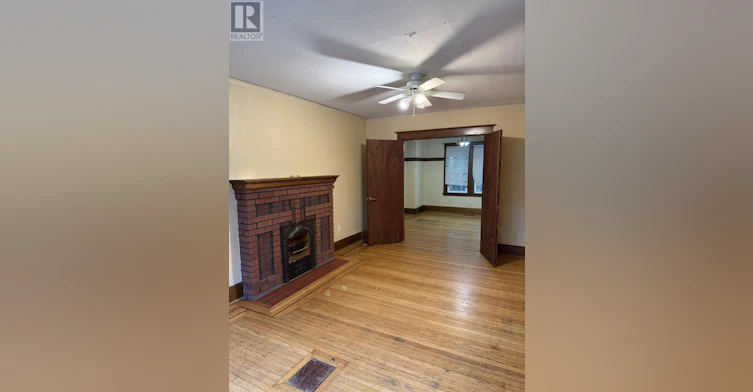 UPPER-38 Oval NORTH, Hamilton, ON, L8S 3Y6 - 3