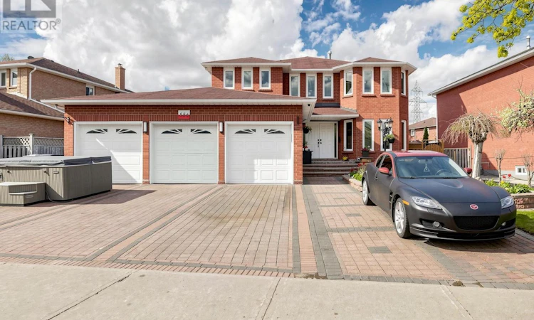 556 Ray Lawson Boulevard