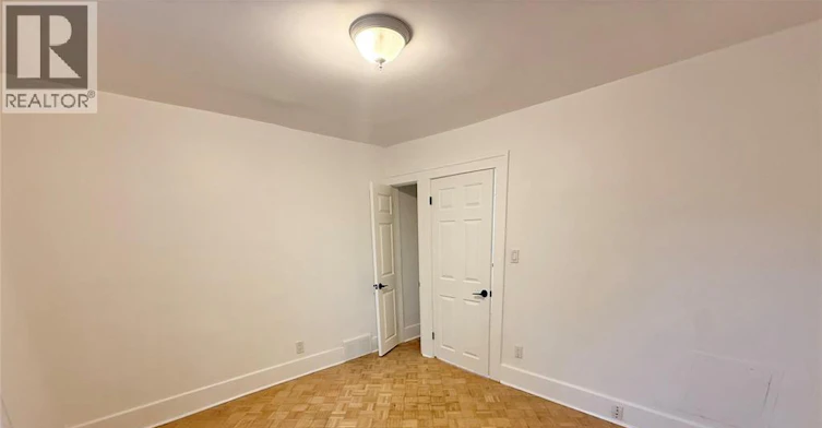 UPPER-837 Louis Avenue, Windsor, ON, N8A 1X4 - 14