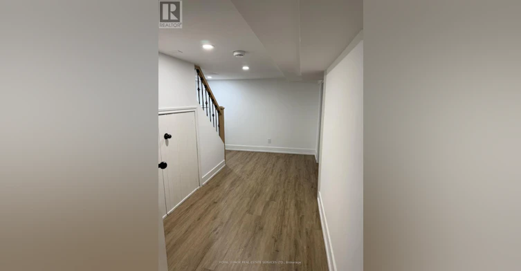 LOWER-38 Oval NORTH, Hamilton, ON, L8S 3Y6 - 2