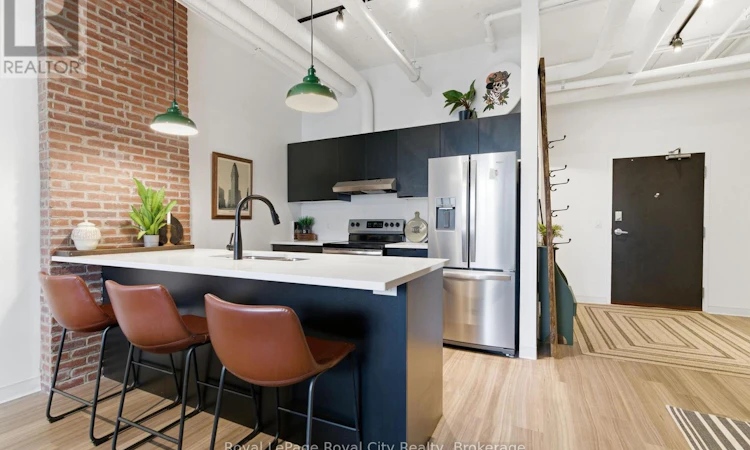 112-120 Huron Street