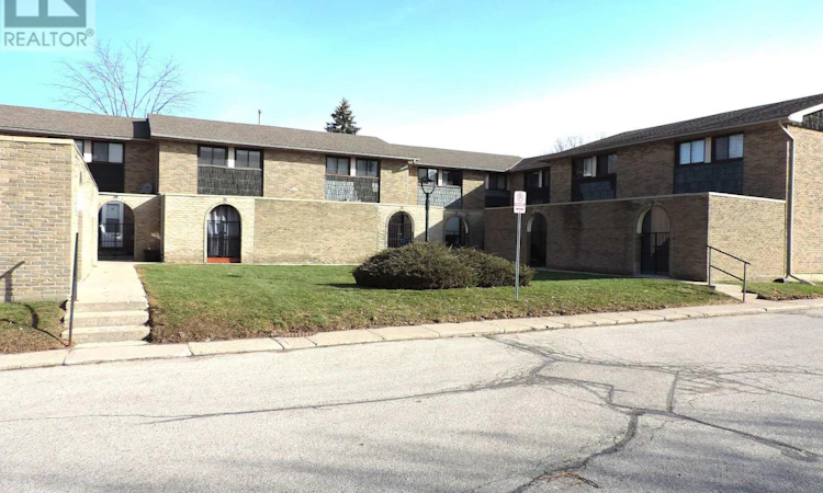 33-474 Southdale Road E