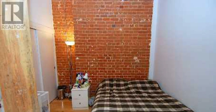 210 81a Front Street E, Toronto, ON, M5E 1B8 - 5