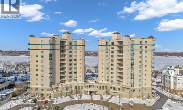 202-4955 Riverside Drive