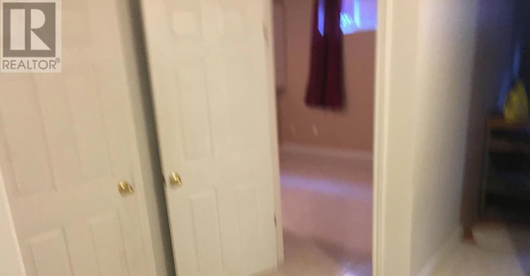 BSMT-885 Runningbrook Drive, Mississauga, ON, L4Y 2S4 - 12