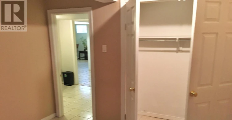 BSMT-885 Runningbrook Drive, Mississauga, ON, L4Y 2S4 - 11