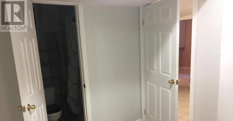 BSMT-885 Runningbrook Drive, Mississauga, ON, L4Y 2S4 - 9