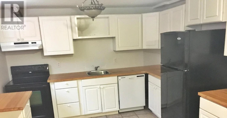 BSMT-885 Runningbrook Drive, Mississauga, ON, L4Y 2S4