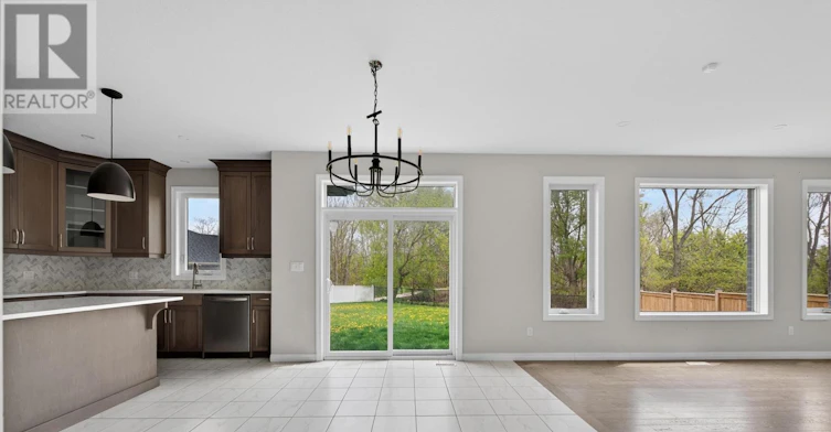 98 Livingston Drive, Tillsonburg, ON, N4G 0J3 - 10