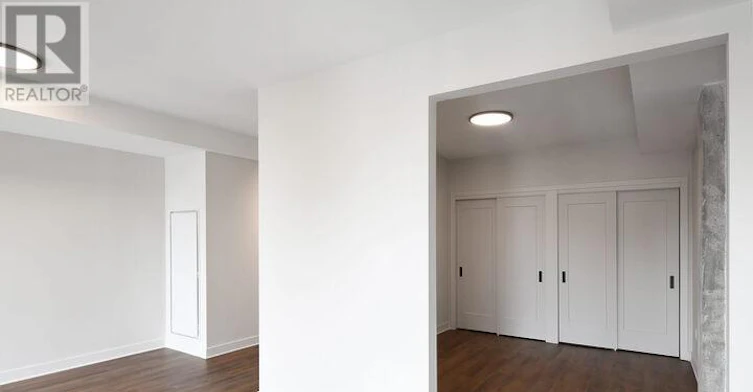 204-331 Cooper Street, Ottawa, ON, K2P 0G5 - 6