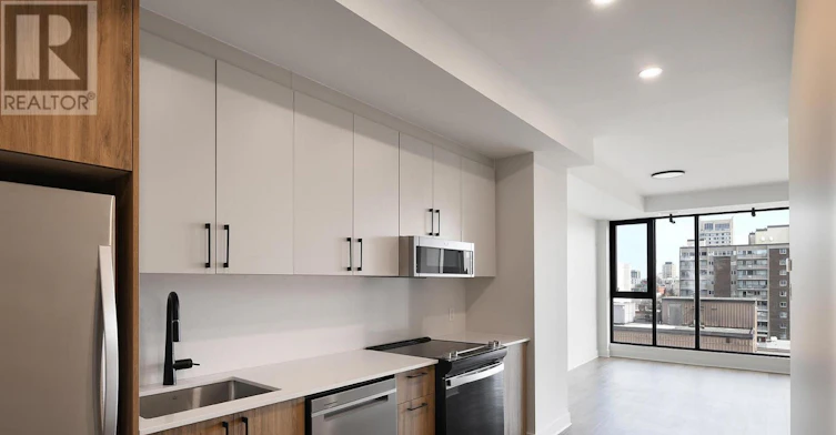 604-331 Cooper Street, Ottawa, ON, K2P 0G5 - 2