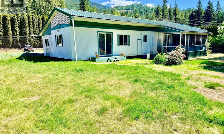 627 Swanson Place