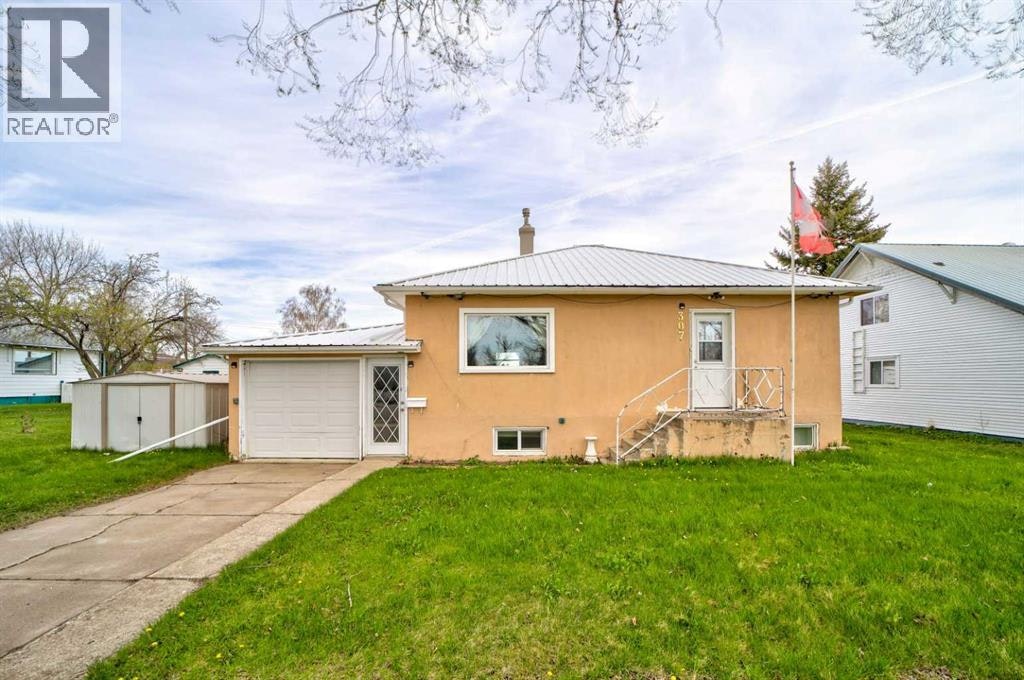 307 Grey Street, Granum, AB, T0L 1A0