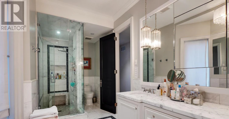 11 Admiral Road, Toronto, ON, M5R 2L4 - 23