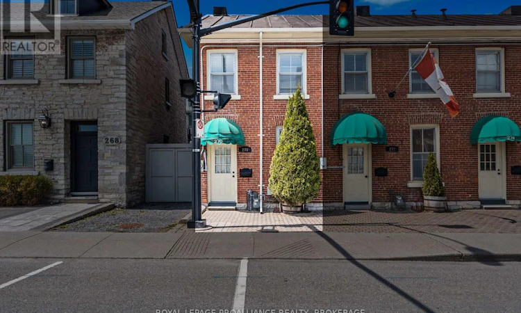 270 Wellington Street