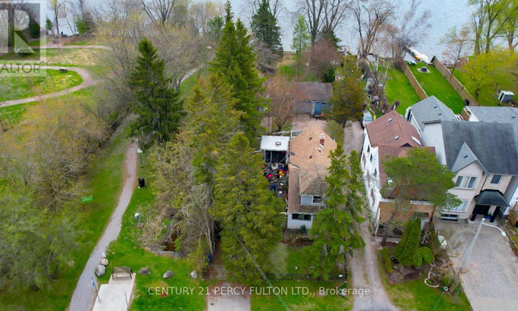 595 Lake Road NORTH